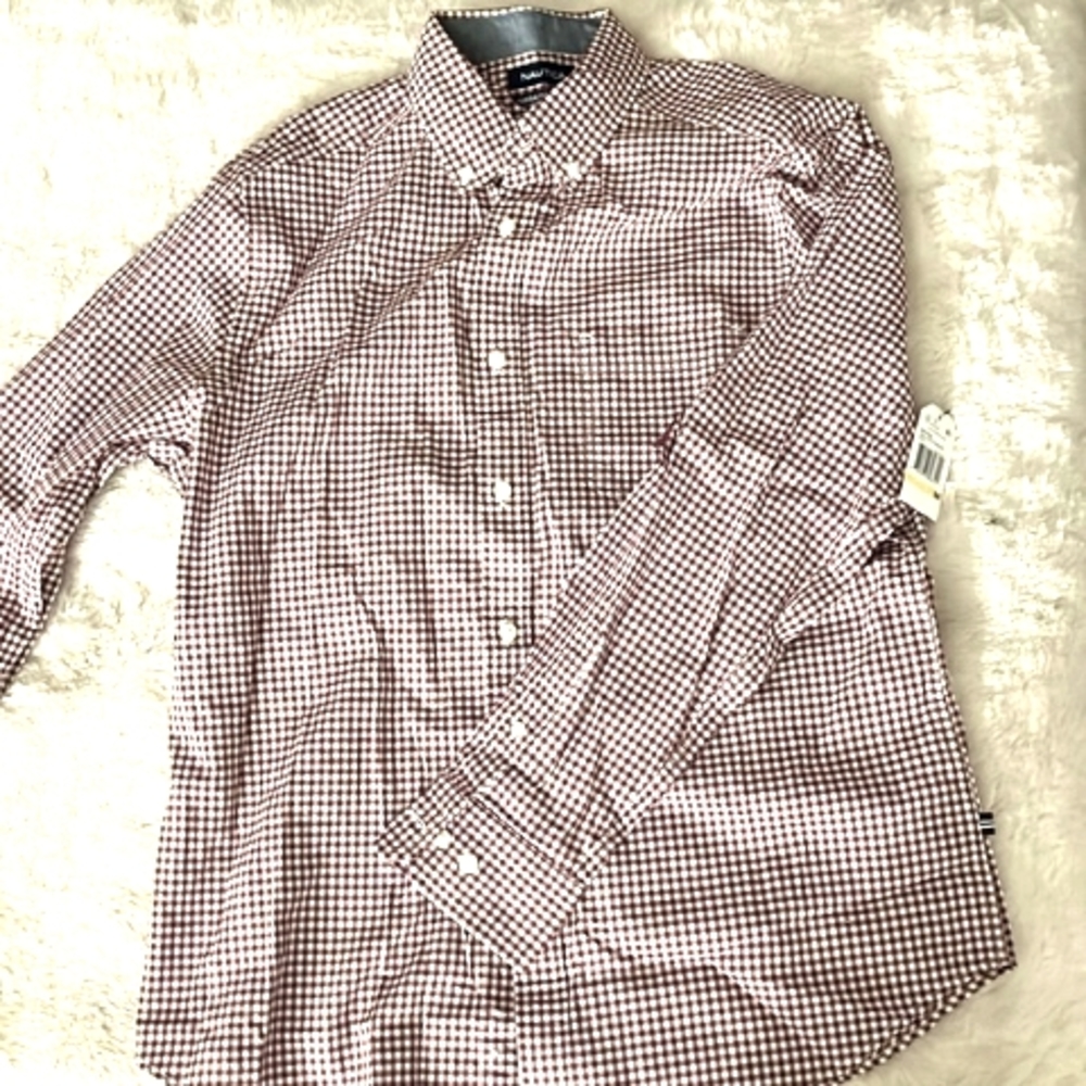 Men’s Nautica Plaid red Button up dress shirt